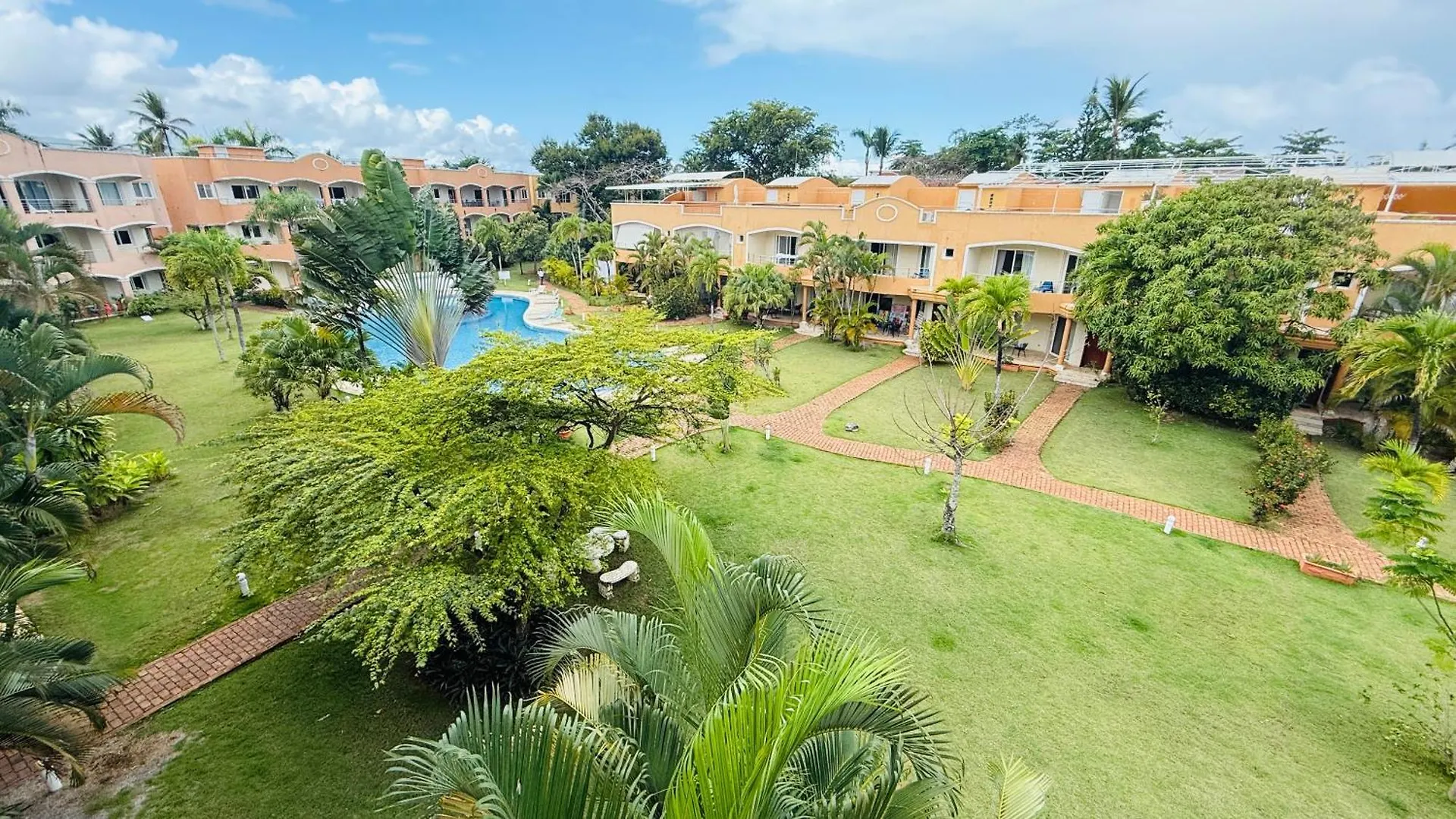 Las Ballenas Beachfront Apartments Las Terrenas